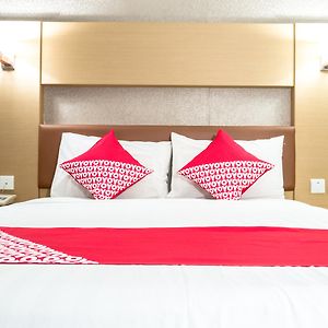 Oyo 664 Romance Hotel