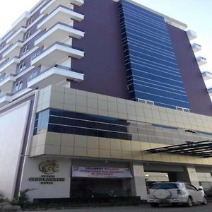 Grand Cendrawasih Hotel
